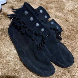 Minnetonka Black Suede Moccasin Shoes